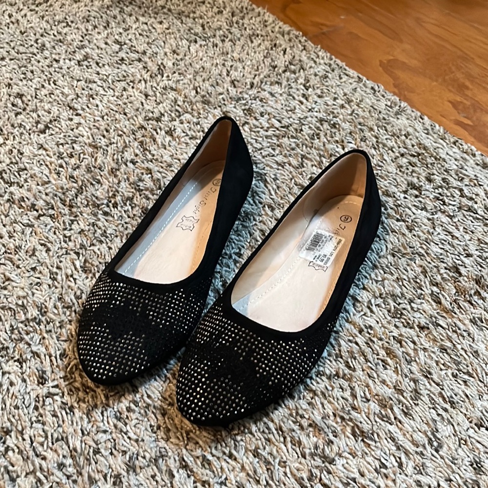 Studded flats